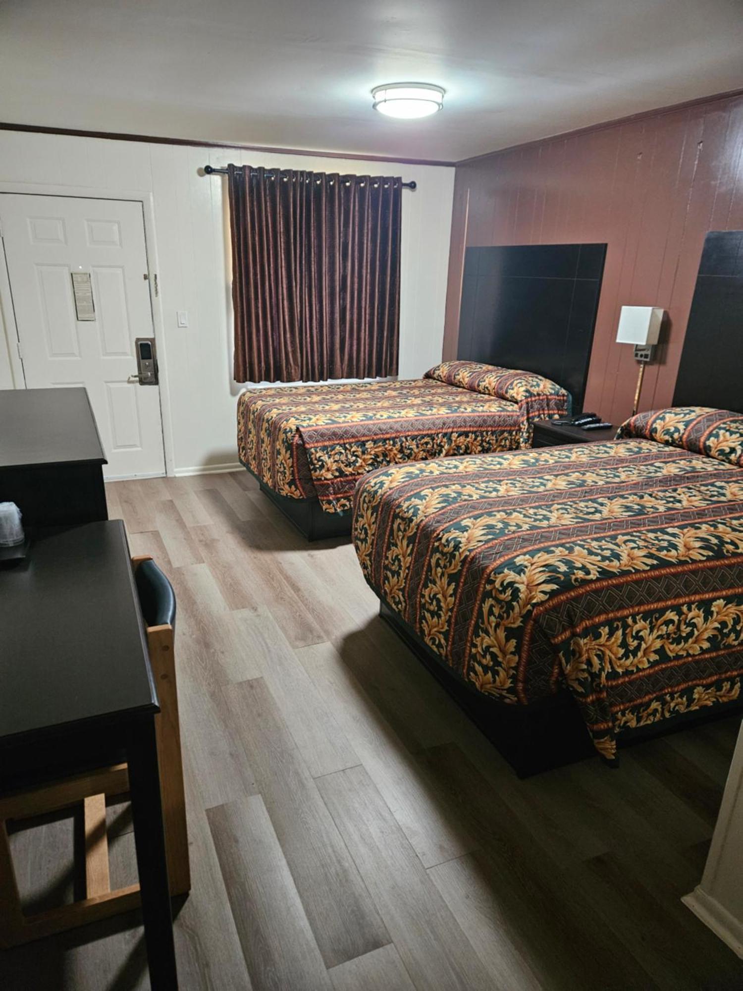 Traveler'S Inn Roanoke ภายนอก รูปภาพ
