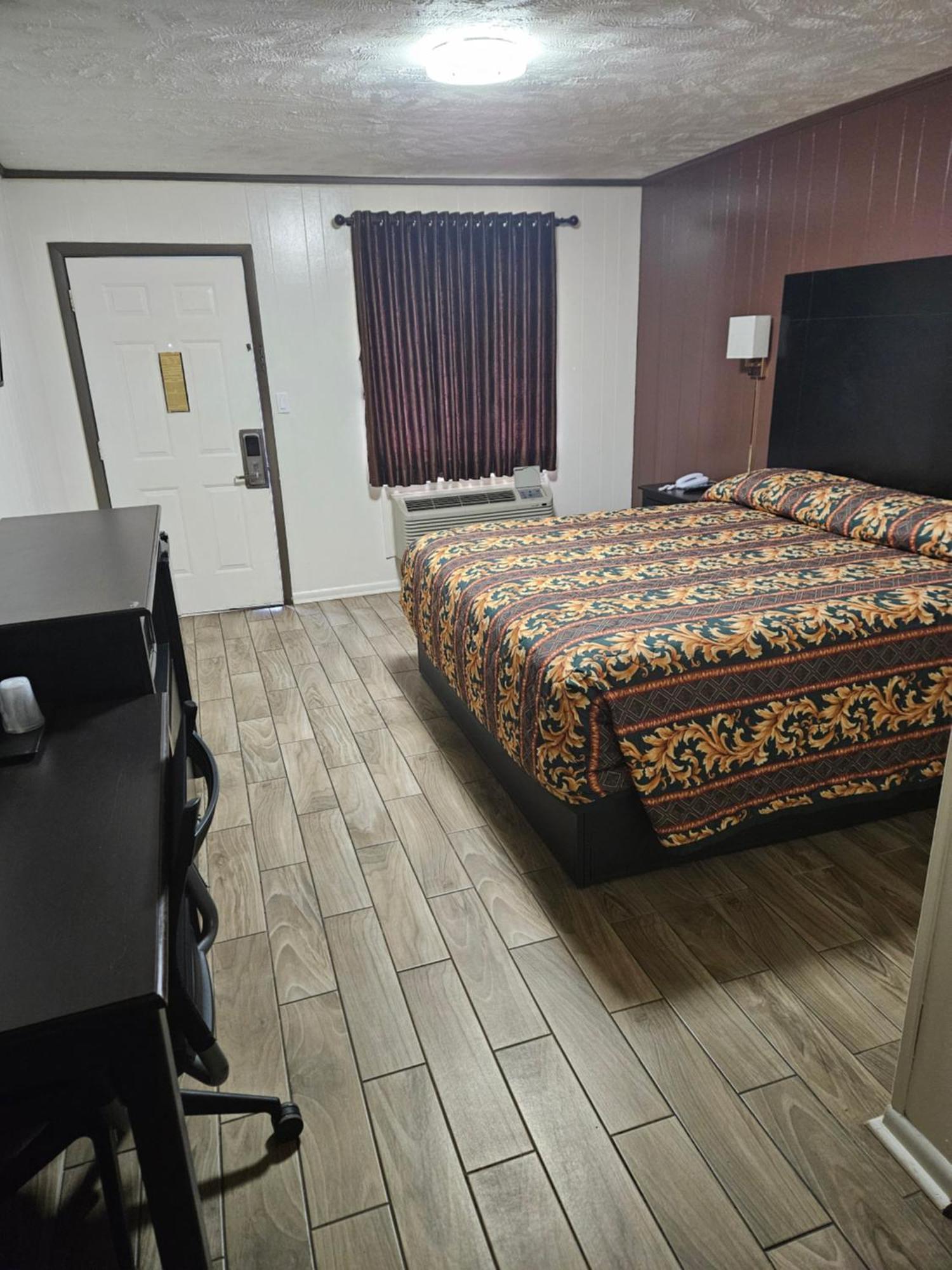 Traveler'S Inn Roanoke ภายนอก รูปภาพ