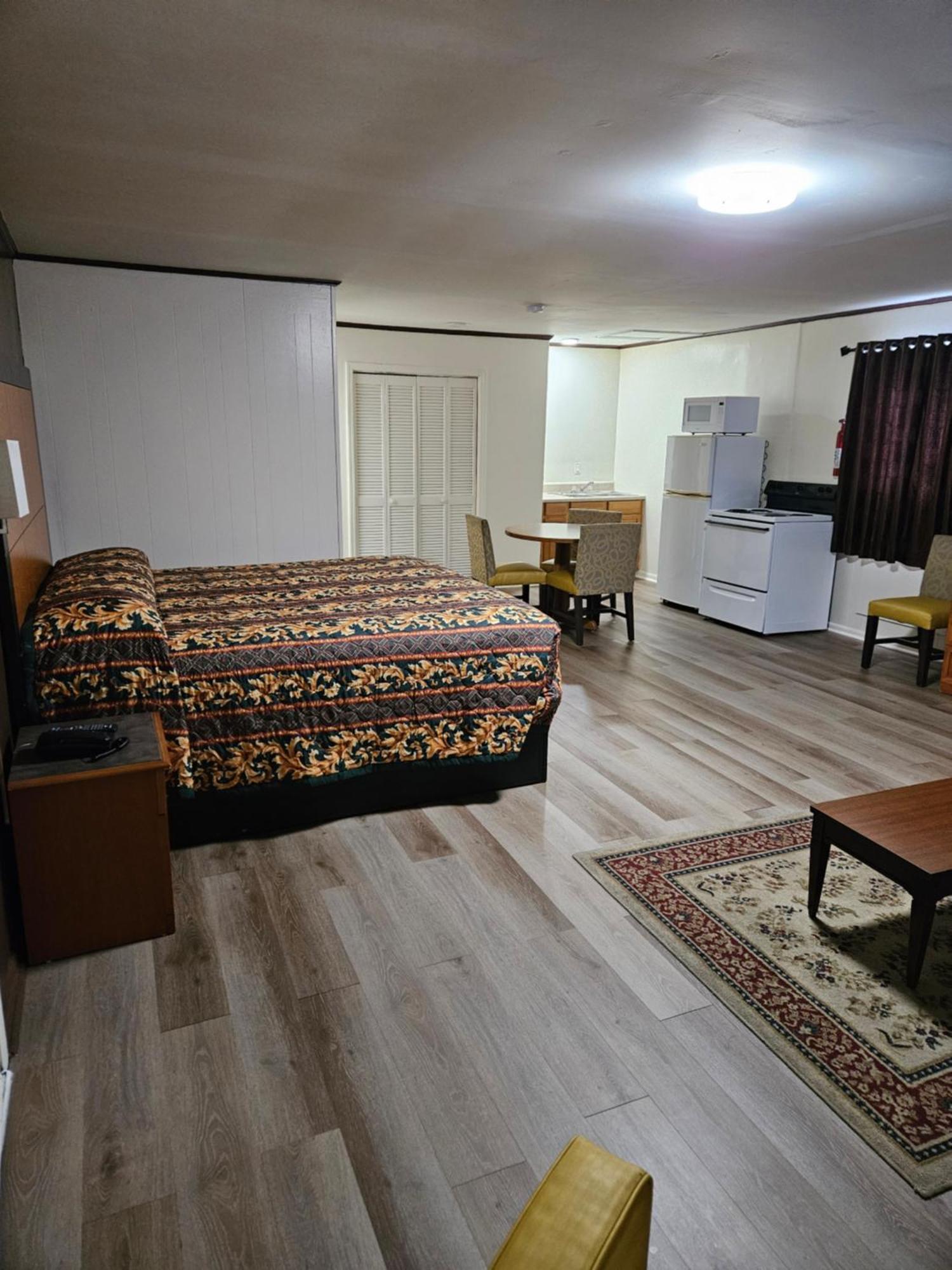 Traveler'S Inn Roanoke ภายนอก รูปภาพ