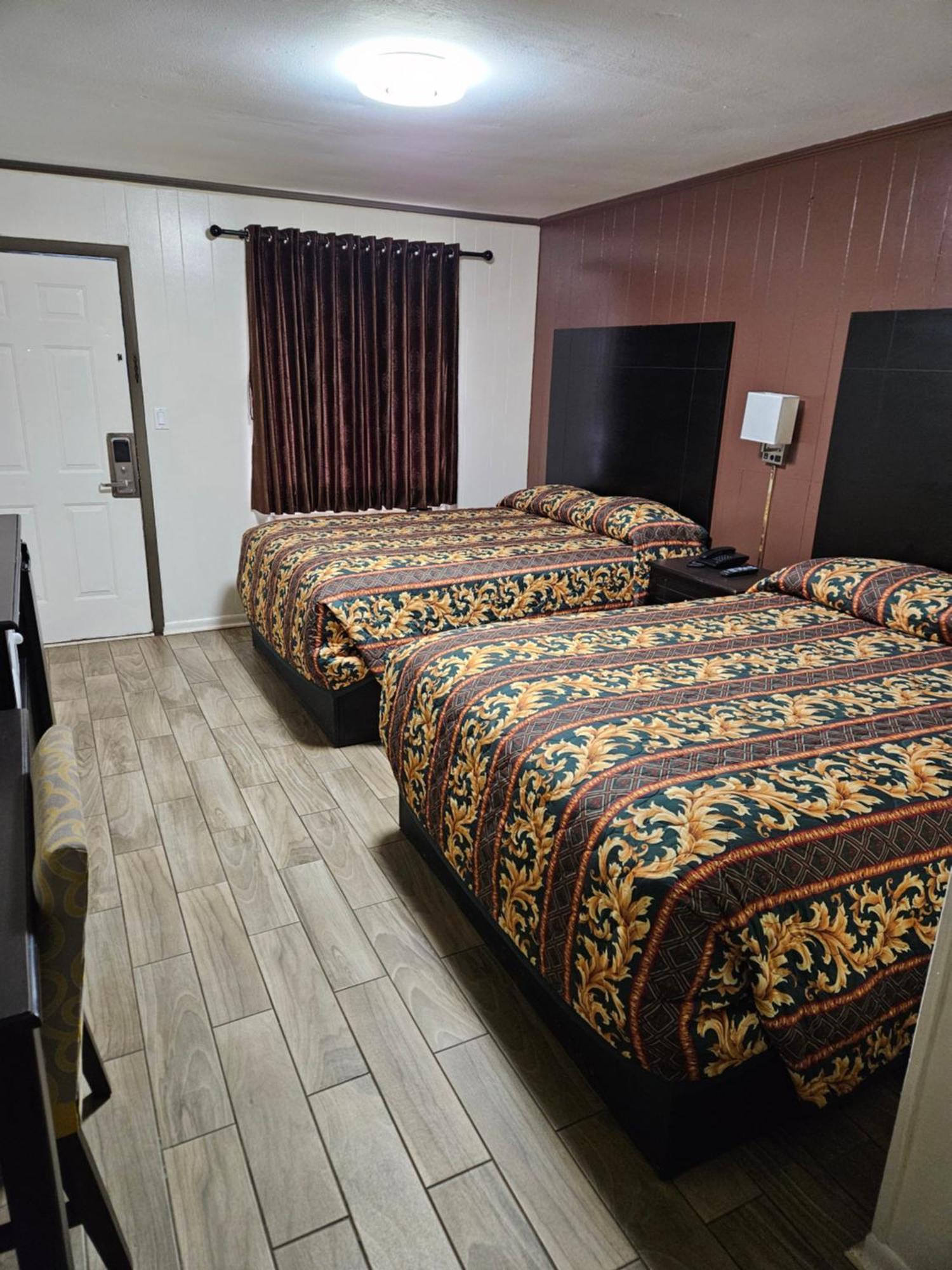 Traveler'S Inn Roanoke ภายนอก รูปภาพ